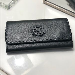 Tory Burch bi fold leather wallet 10 card slots